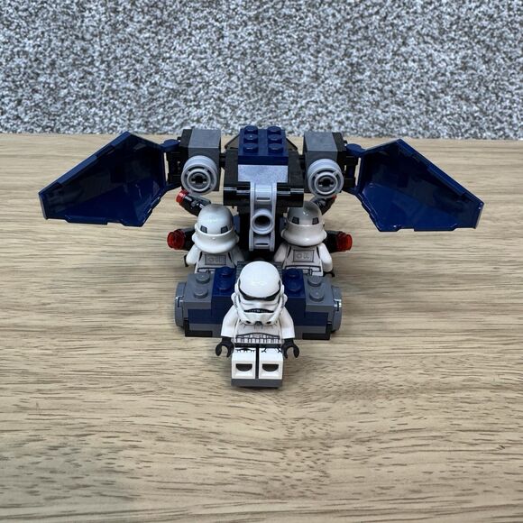LEGO Star Wars: Imperial Dropship 20th Anniversary Edition (75262) 100% Complete - Picture 6 of 10
